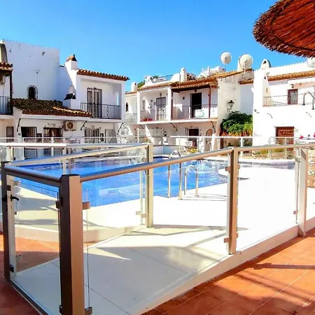 Nueva Townhouse *